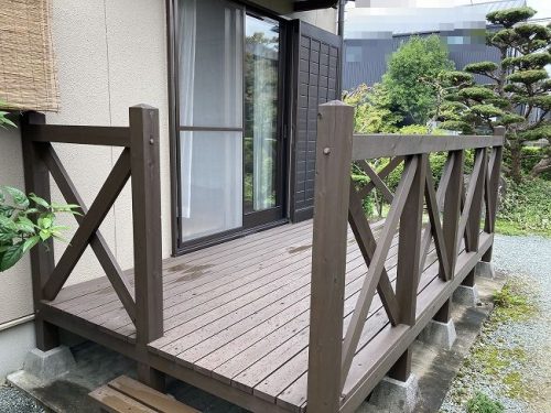 ウッドデッキ