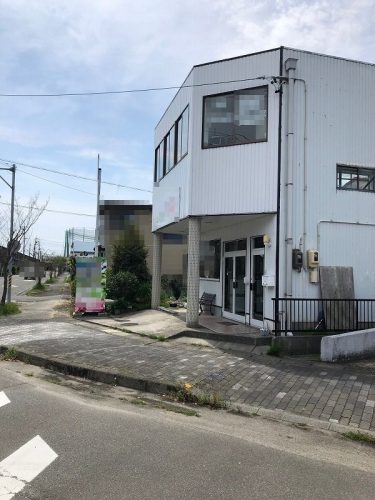 東側道路