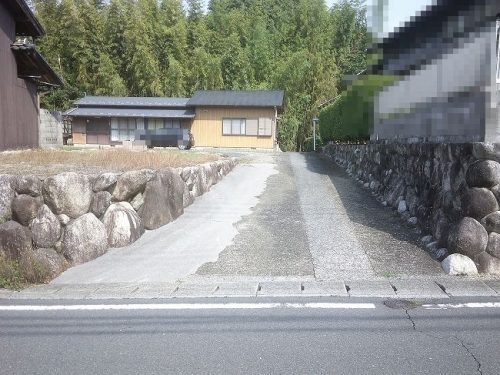 進入路（道路側から）