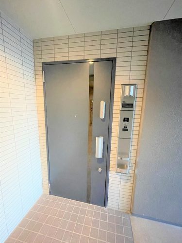 玄関（非接触キー）