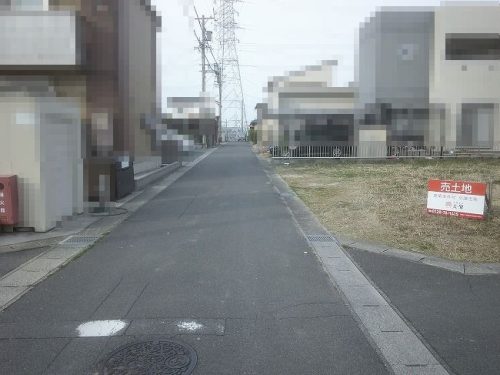 西側道路
