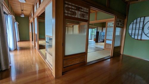玄関ホール・広縁