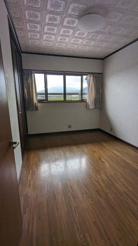 2階洋間