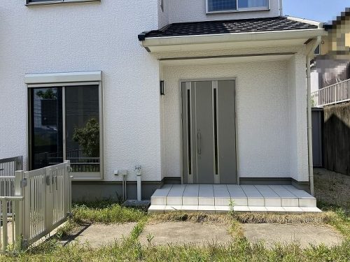 玄関アプローチ