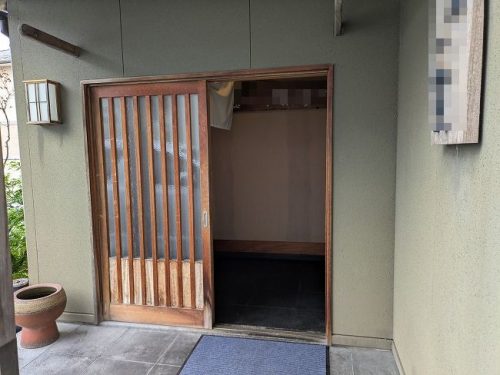 店舗入口