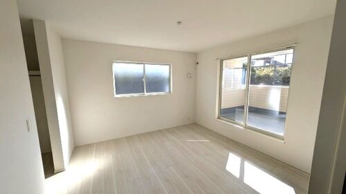 2階南東 ８帖洋室