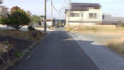 東側 前面道路