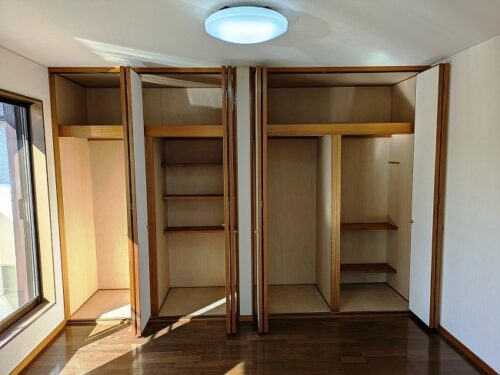 洋室１２帖　収納