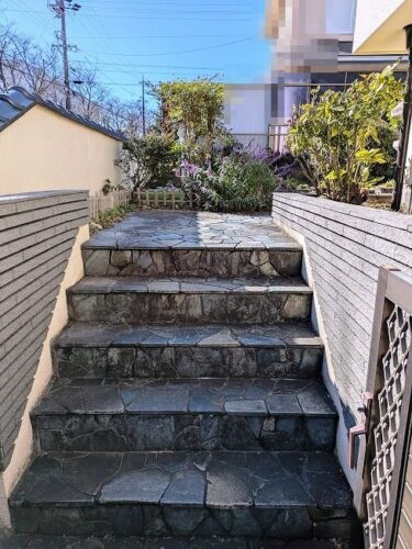 玄関アプローチ階段