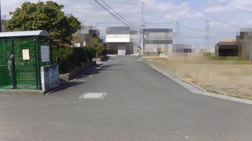 前面道路（東側）