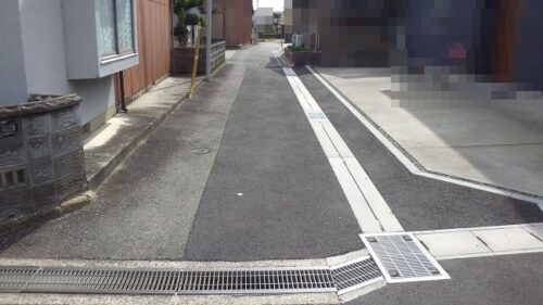 前面道路（西側）